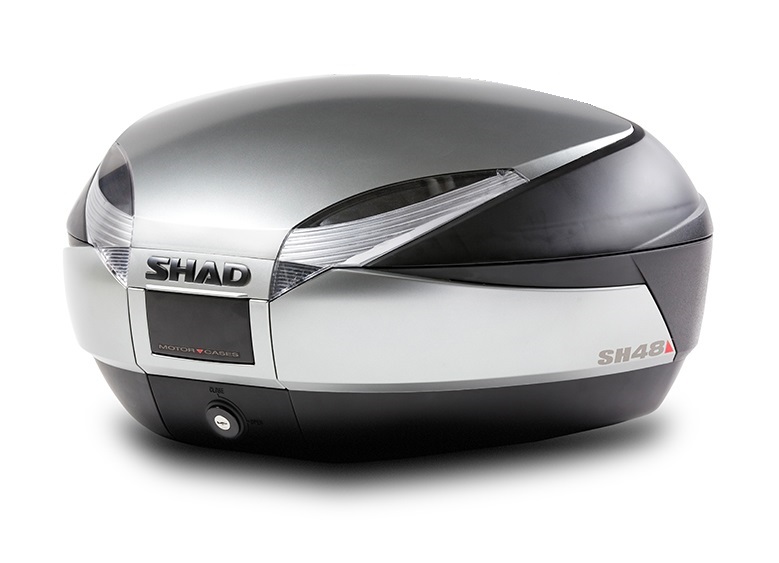 SHAD Vrchný kufor na motorku SH48 nový titán vr. opierky, karbónového víka a zámku PREMIUM lock